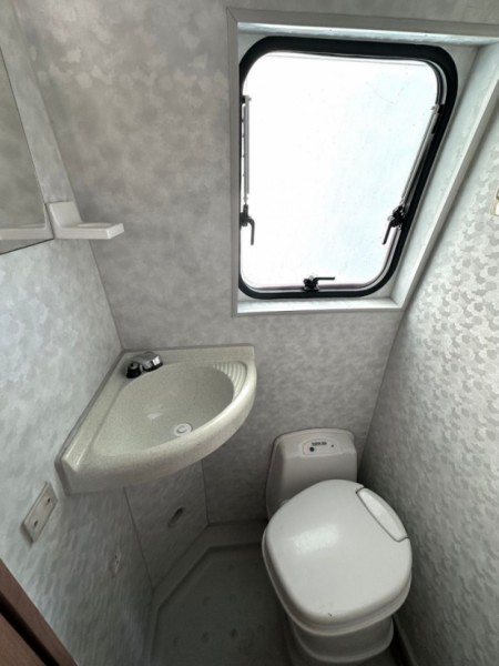 Fiat-Adria Ducato 2.3 JTD 244BSMNC-WIN/370 Campingbus - Kämmenniemi, Finnland