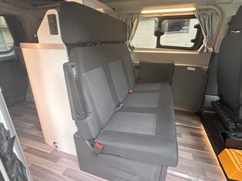 Ford Nugget Plus Campingbus - Ehrendingen, Schweiz