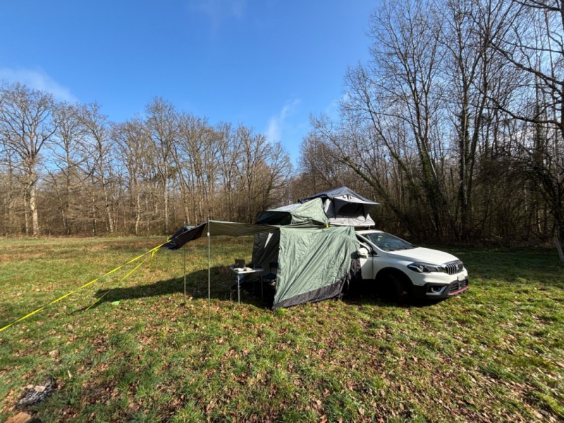 Suzuki Scross Campingbus - Chesieres, Schweiz