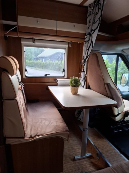 Ford Carado T344 Wohnmobil - Espoo, Finnland
