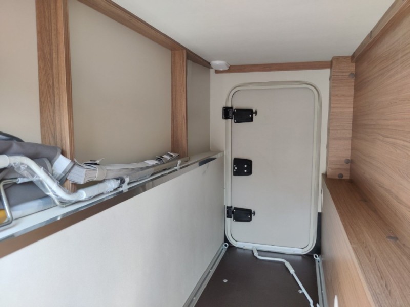 Knaus Tourer Van 500 MQ Wohnmobil - Altendorf, Schweiz