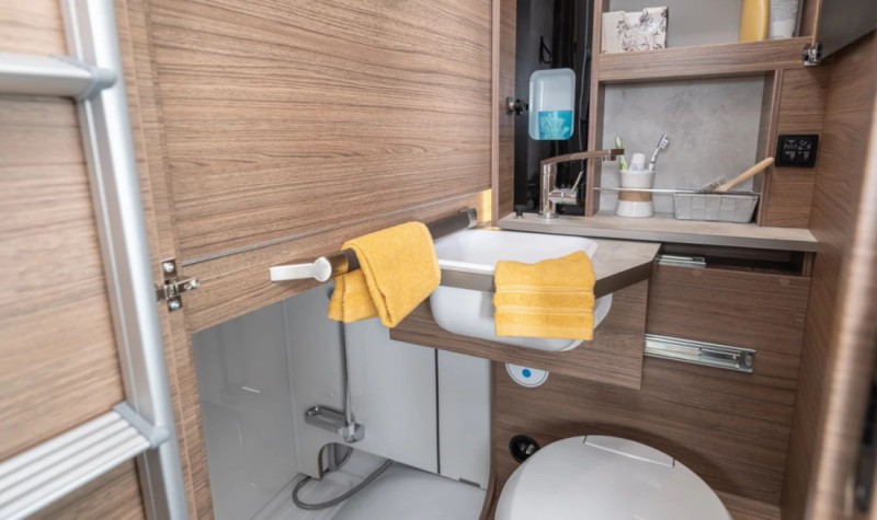 Knaus Tourer Van 500 MQ Wohnmobil - Altendorf, Schweiz