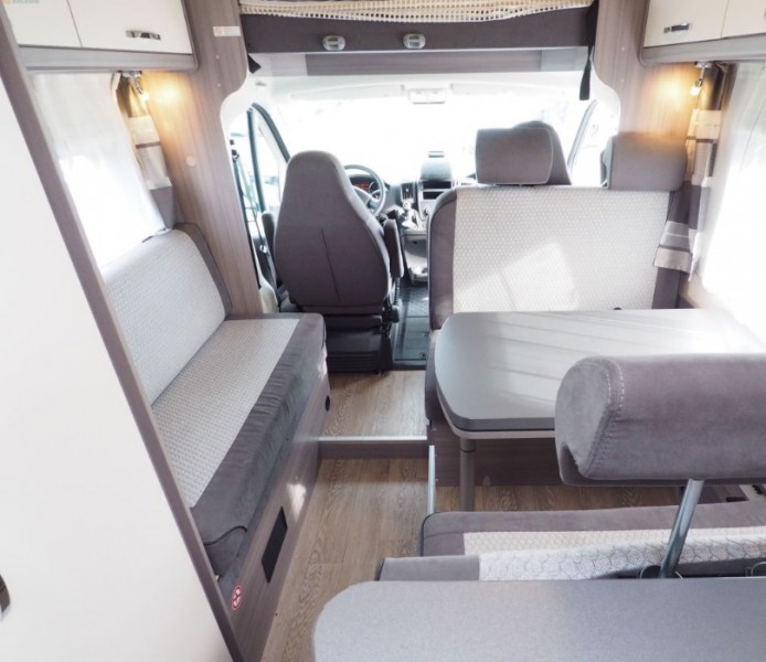 Hobby A70 GFM Matkailuauto (Sa) 3OV 2179CM3 Wohnmobil - Simpele, Finnland