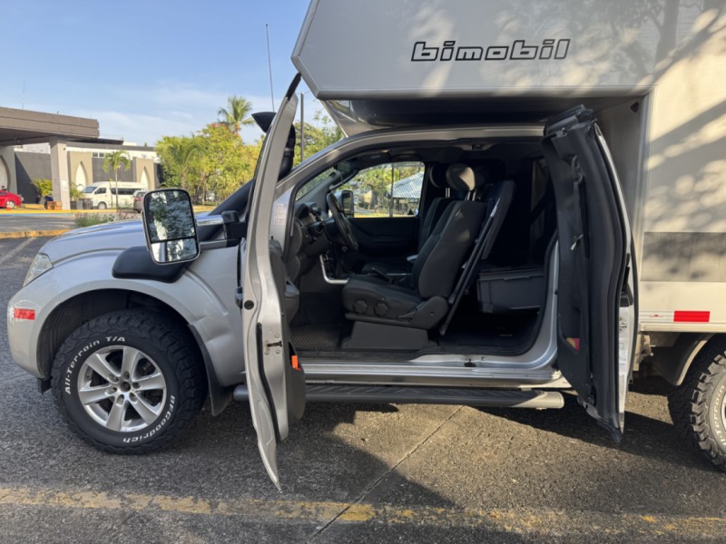 Nissan Navara Wohnmobil - Stansstad, Schweiz
