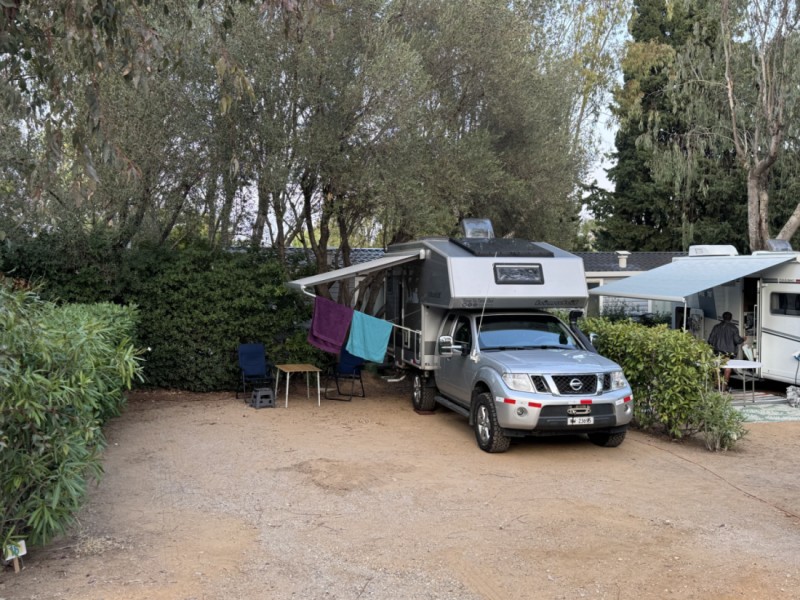 Nissan Navara Wohnmobil - Stansstad, Schweiz
