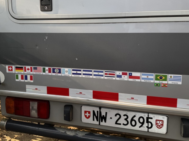 Nissan Navara Wohnmobil - Stansstad, Schweiz