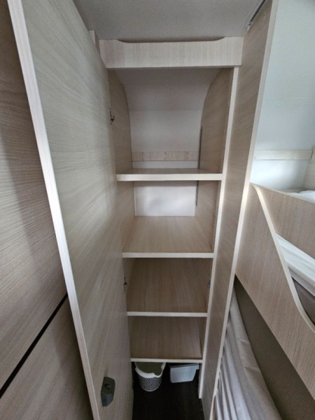 Caravelair Artica 496 Family VIP Wohnwagen - Courgenay, Schweiz