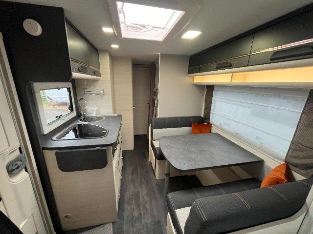 Caravelair Artica 496 Family VIP Wohnwagen - Courgenay, Schweiz