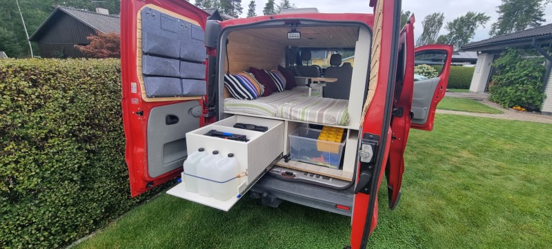 Opel Vivaro Van 2.0 CDTI Campingbus - Västerås, Schweden