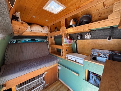 Toyota Hiace IV Umpikori 2.4 D Retkeilyauto - Helsinki, Suomi