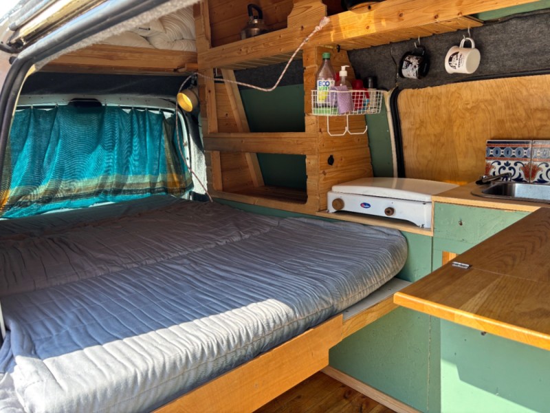 Toyota Hiace IV Umpikori 2.4 D Campingbus - Helsinki, Finnland