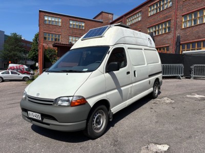 Toyota Hiace IV Umpikori 2.4 D Retkeilyauto - Helsinki, Suomi