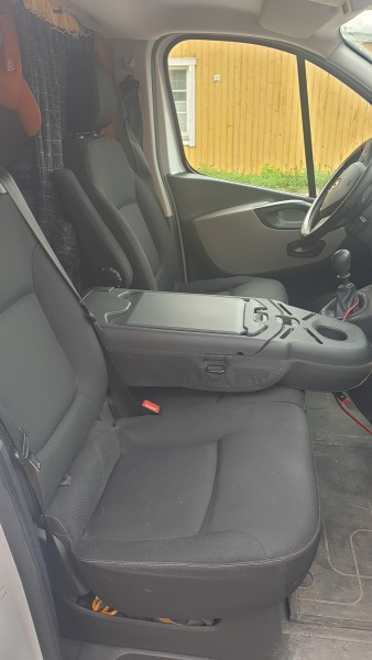 Renault Trafic 1.6 dCi Campingbus - Uppsala, Schweden