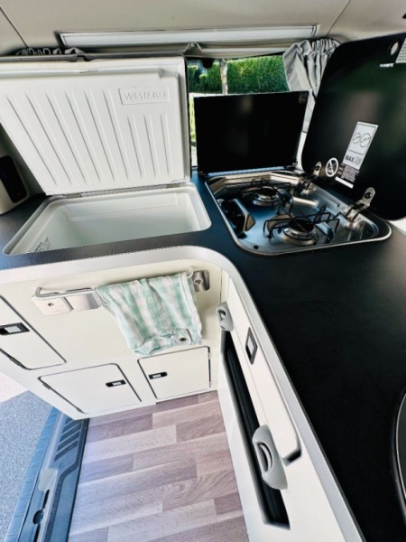 Ford Transit Nugget Campingbus - Reinach, Schweiz