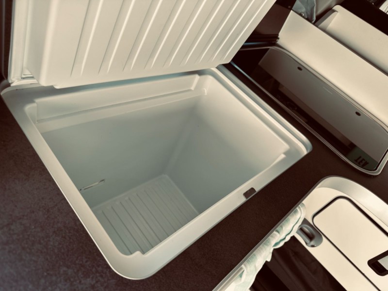 Ford Transit Nugget Campingbus - Reinach, Schweiz