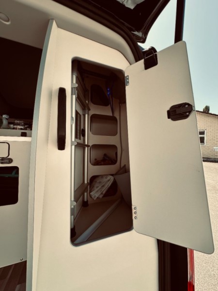 Ford Transit Nugget Campingbus - Reinach, Schweiz