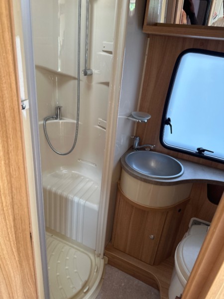 Chausson Flash 03 M13 Wohnmobil - Växjö, Schweden