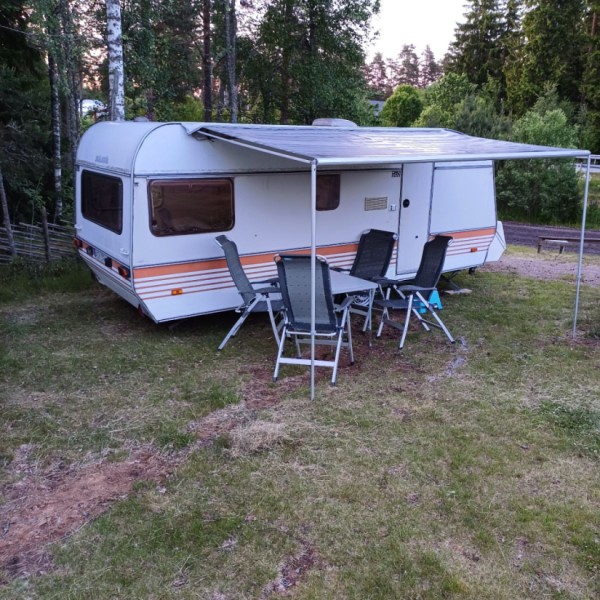 Ci-Smålandia 560 Wohnwagen - Bankeryd, Schweden