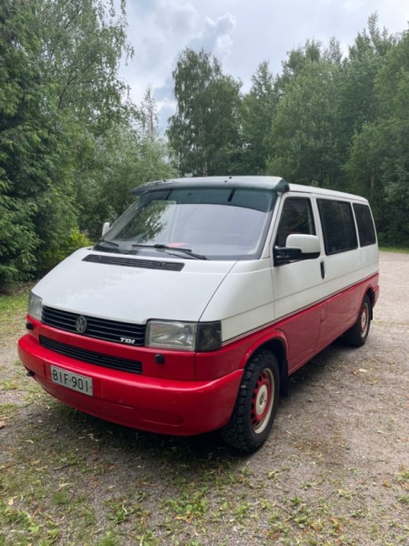 Volkswagen Transporter T4 2.5 TDI Campingbus - Helsinki, Finnland