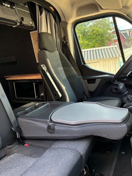 Opel Movano Van 2.3 BiTurbo Campingbus - Märsta, Schweden