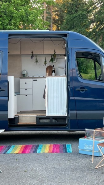 Mercedes-Benz Sprinter 3-T Umpikori 216 CDI Campingbus - Turku, Finnland