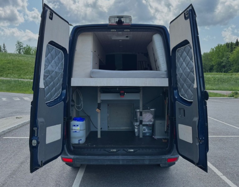 Mercedes-Benz Sprinter 3-T Umpikori 216 CDI Campingbus - Turku, Finnland