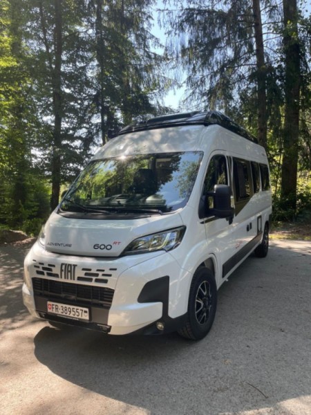 Fiat Sunlight Adventure Cliff 600 avec toit relevable, porteur Fiat Ducato 140 cv Campingbus - Corminboeuf, Schweiz