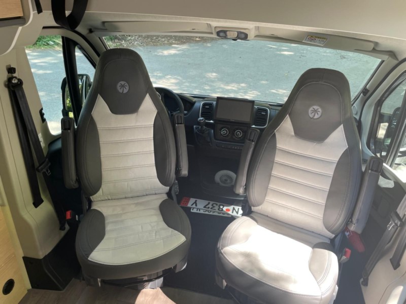 Fiat Sunlight Adventure Cliff 600 avec toit relevable, porteur Fiat Ducato 140 cv Campingbus - Corminboeuf, Schweiz