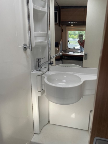 Hymer Exsis-I 562 Premium 50 Wohnmobil - Upplands Väsby, Schweden