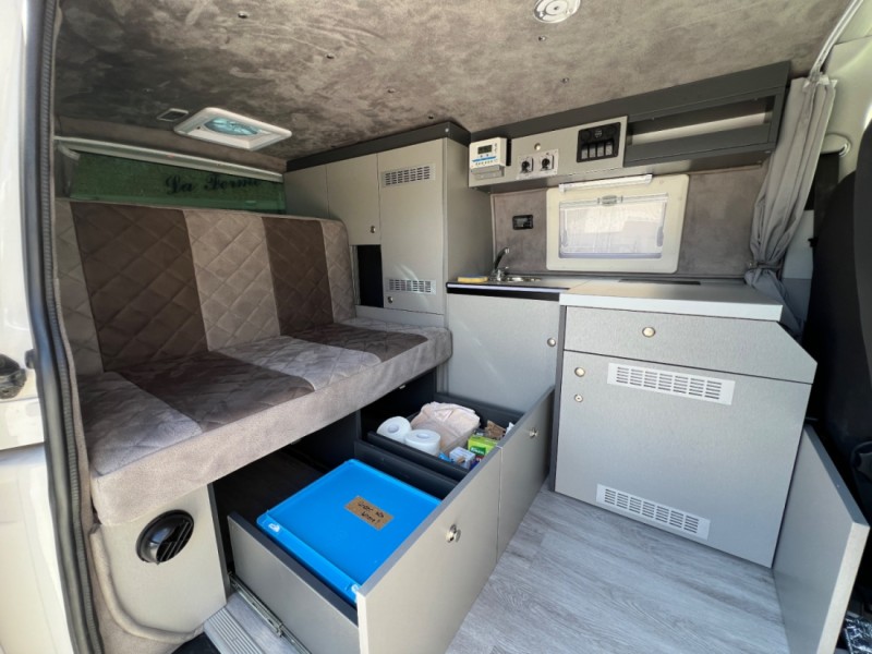 VW T6 Campingbus - Onex, Schweiz