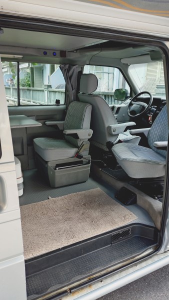 Westfalia VW T4 Campingbus - Lausanne, Schweiz