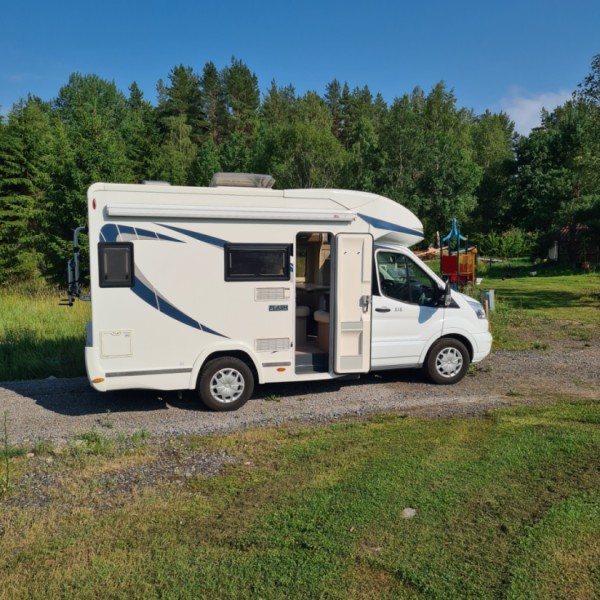 Ford 515 Flash Ford M16 Wohnmobil - Åkersberga, Schweden