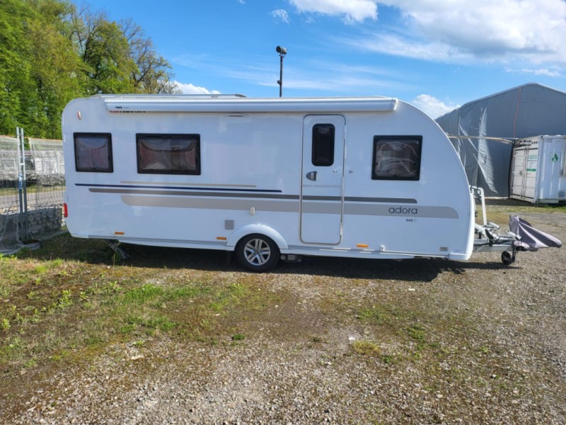 Adria Adora 542 UT mit XXL Familienbett (190cm x 220cm) Wohnwagen - Nürensdorf, Schweiz