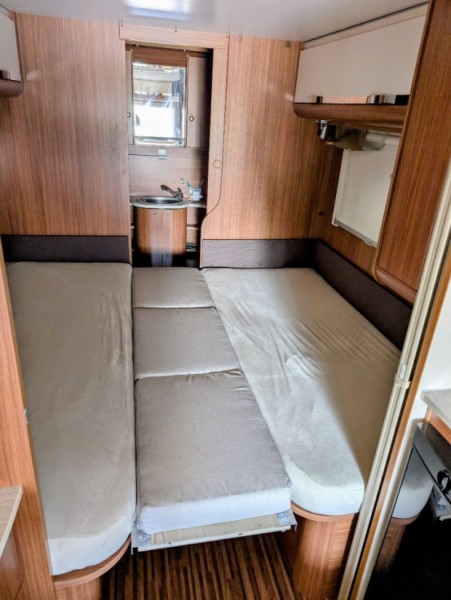 Adria Adora 542 UT mit XXL Familienbett (190cm x 220cm) Wohnwagen - Nürensdorf, Schweiz