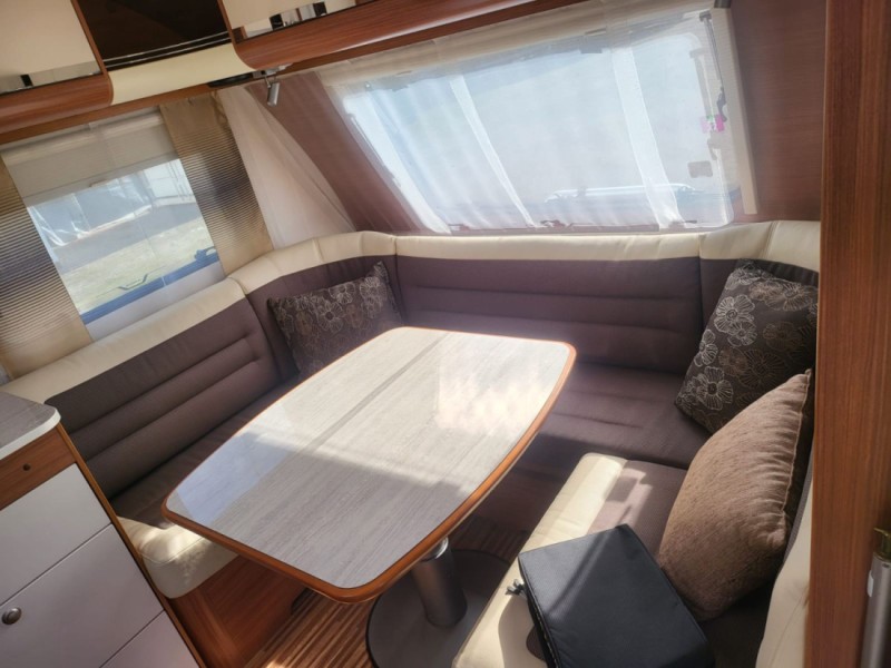 Adria Adora 542 UT mit XXL Familienbett (190cm x 220cm) Wohnwagen - Nürensdorf, Schweiz