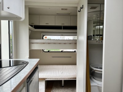 Bürstner 390 TK Caravan - Obfelden, Switzerland