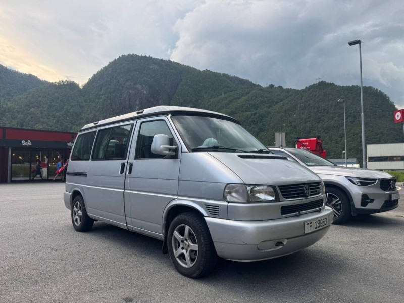 Westfalia Multivan Campingbus - Geithus, Norwegen
