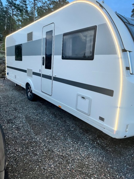 Adria 663 UK Wohnwagen - Västerljung, Schweden