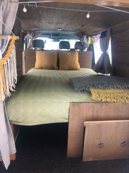 Volkswagen Transporter Campingbus - Bøstad, Norwegen