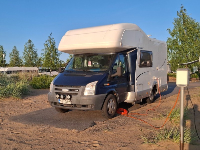 Ford Transit Lava / Alusta 2.2 Tdci Wohnmobil - Vantaa, Finnland