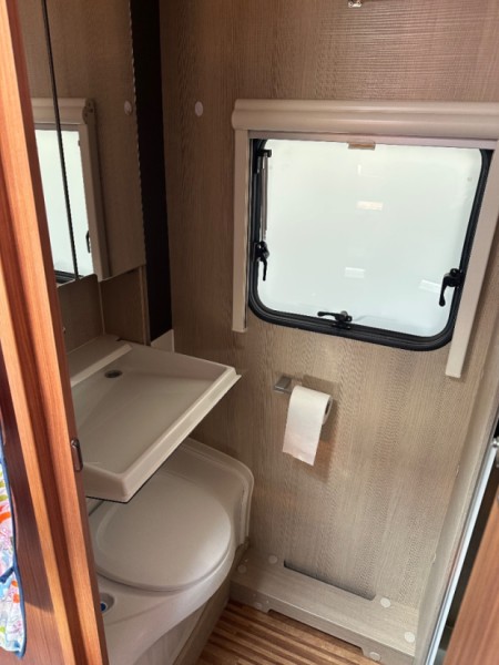 Adria Adora 563 PT Wohnwagen - Langnau, Schweiz