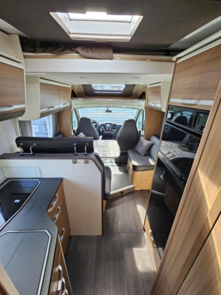Adria Matrix 670 SL Wohnmobil - Täby, Schweden
