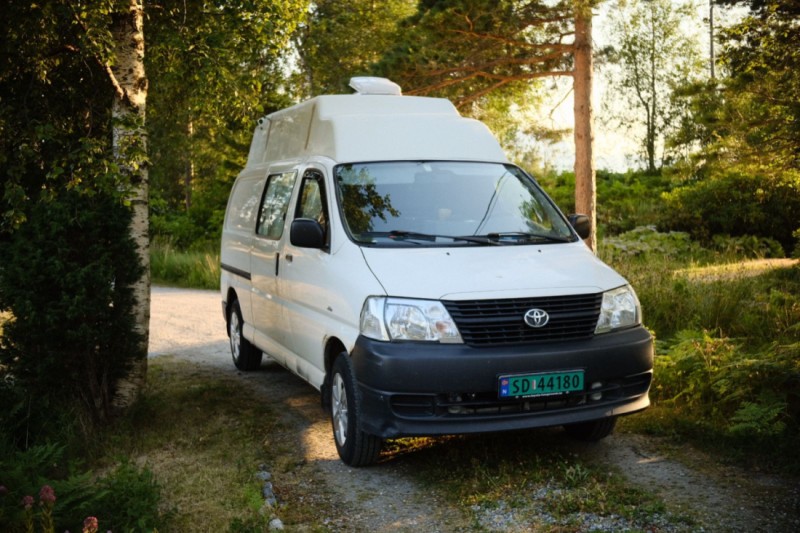 Toyota Hiace 4WD Campingbus - Gravdal, Norwegen