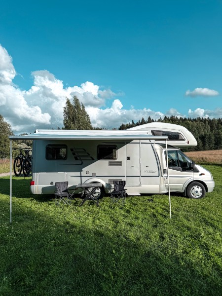 Hymer Transit Lava / Alusta 2.2 Tdci Wohnmobil - Porvoo, Finnland
