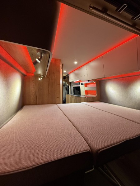 Citroën Clever Celebration mit Querbetten (ZU VERKAUFEN) Campingbus - Muotathal, Schweiz