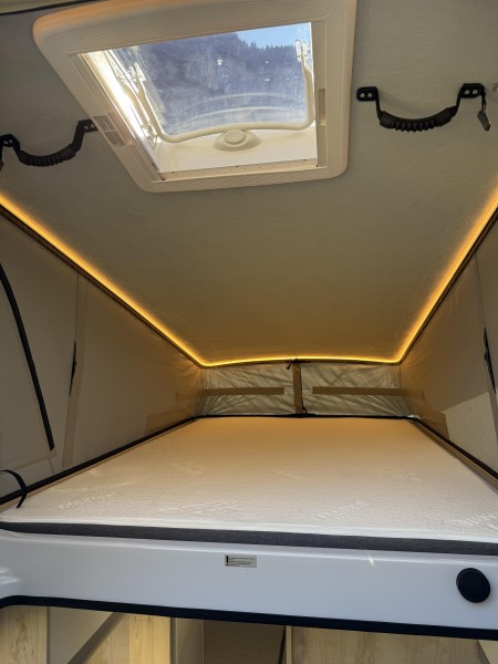 Citroën Clever Celebration mit Querbetten (ZU VERKAUFEN) Campingbus - Muotathal, Schweiz