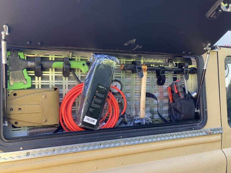 Land Rover Defender Anden camper - Steinmaur, Schweiz