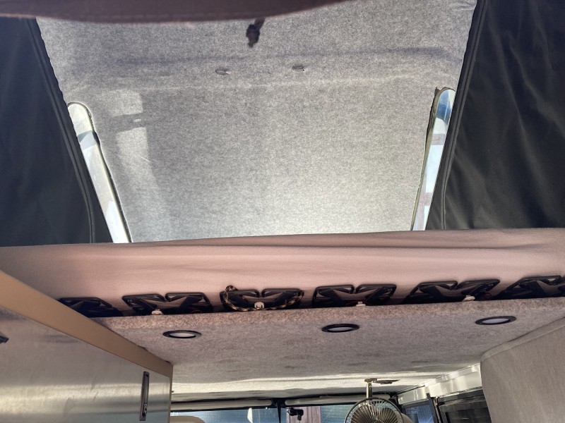 Land Rover Defender Anden camper - Steinmaur, Schweiz