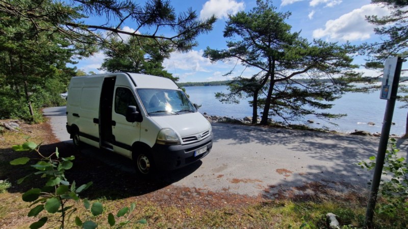 Nissan Interstar Van 2.5 dCi Campingbus - Nynäshamn, Schweden