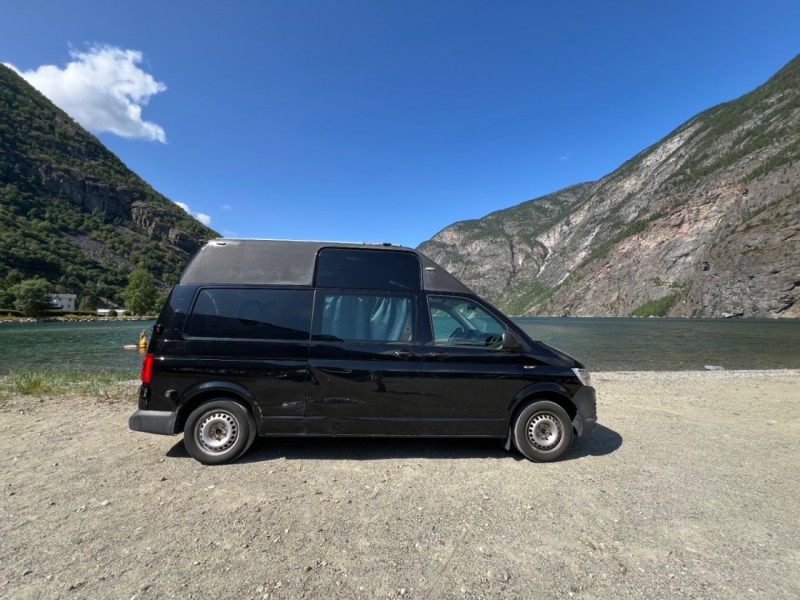 VW Transporter Campingbus - Gardermoen, Norwegen